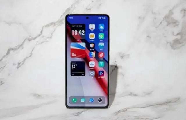 荣耀Magic5和iQOO11哪款值得买 荣耀Magic5和iQOO11对比评测(荣耀magic5和iqoo11哪个信号好)  第6张