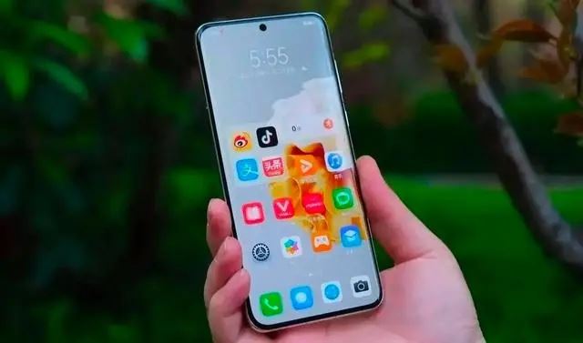 华为 P60 Pro 对比 iPhone 14 Pro怎么选购? 两款手机区别介绍(华为p60pro对比华为p60)  第3张