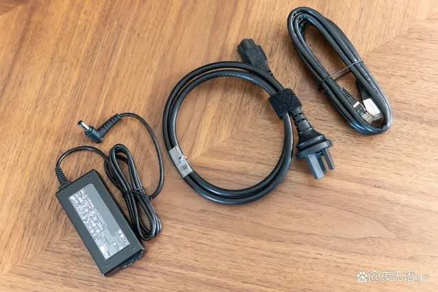3千元华硕灵耀Pro AX11000路由器怎么样? 华硕灵耀Pro全面测评(华硕灵耀pro价格)  第2张