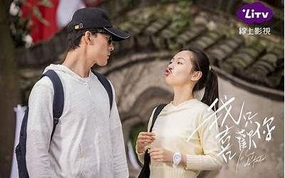 赞美秋天美景的佳句（赞美秋天美景的佳句200字）
