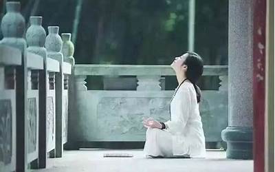 眉骨高的女人命好不好（眉骨高）  第1张