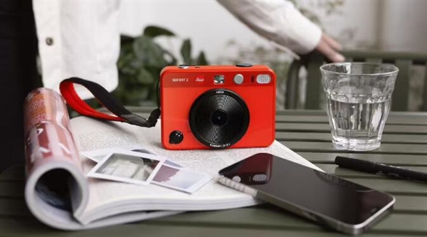 徕卡Sofort 2拍立得相机发布：10种胶片风格 首发3188元  第2张