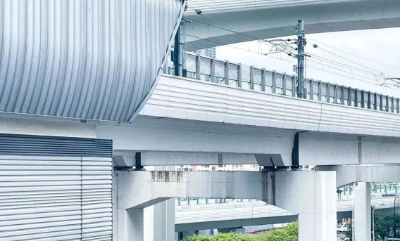 官方辟谣深圳地铁高架桥现裂缝：实为“缝隙”、不存在安全问题  第2张