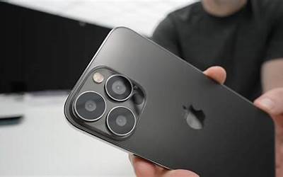 13和12pro哪个值得买最新（iPhone13和iPhone12Pro购买建议）  第1张