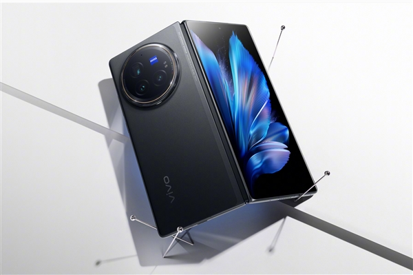 最强折叠屏！一图读懂vivo X Fold3 Pro：9999元起  第1张