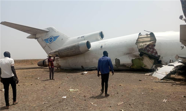 一架波音727货机坠毁、撞机：已有40多年历史  第2张