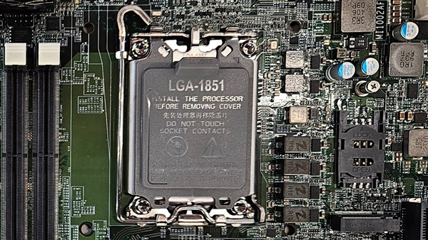 Intel今年又要换新接口LGA1851！它长这样子  第3张