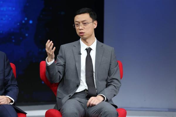 智谱 AI CEO 张鹏做客央视《对话》：2024 年是向 AGI 发起冲锋的起始年份  第2张