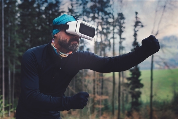 5999美元 Senseglove宣布VR触觉手套Nova 2：提供手掌碰撞和抓握感  第1张