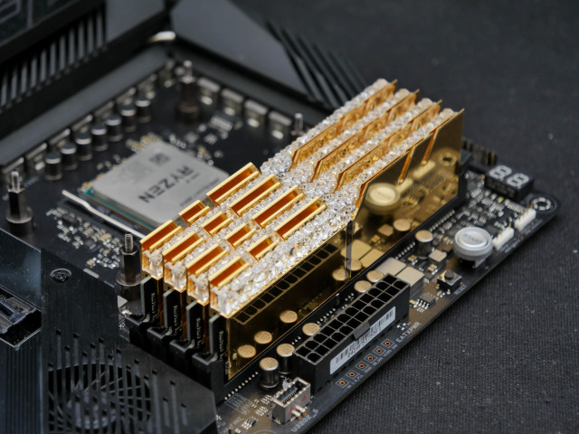 AMD FX 8300：8核心强劲性能，内存支持全面升级  第1张