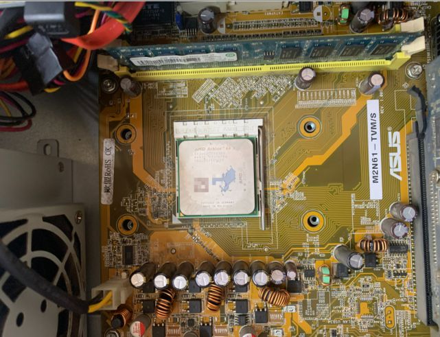 DDR3内存：1600 vs 2400，性能对比一触即发