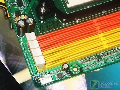 3步教你轻松组装ddr3内存条，让电脑飞起来