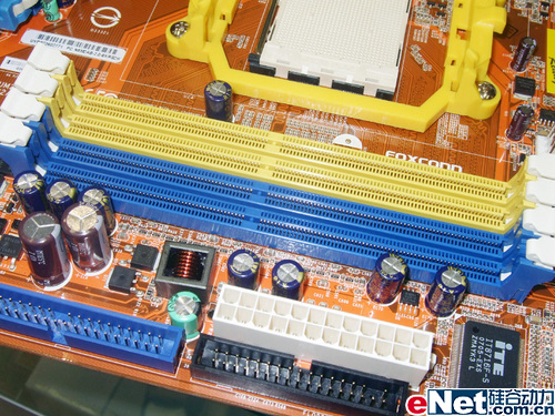 X99主板内存条插入攻略，一次搞定选择、插入和稳固  第1张