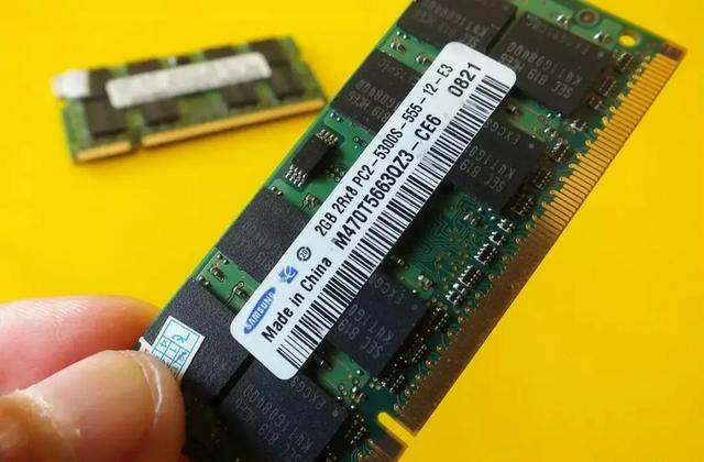 小明如何用DIY技巧成功将笔记本内存从DDR3换装成DDR4？  第6张