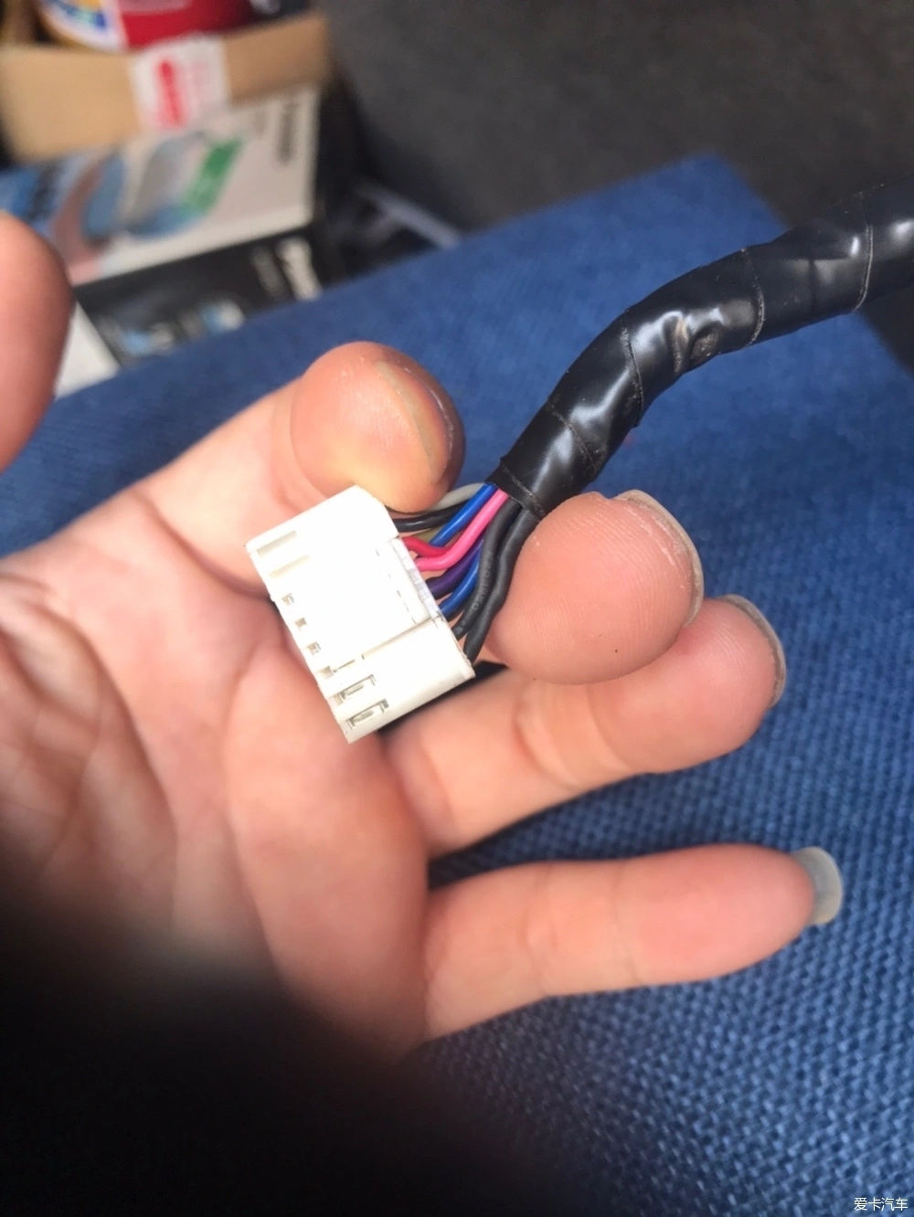 电脑音箱连接线大揭秘：3.5mm vs USB，哪个更适合你？