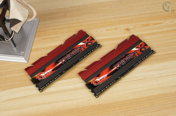 DIY DDR4内存，提升电脑性能大揭秘  第1张